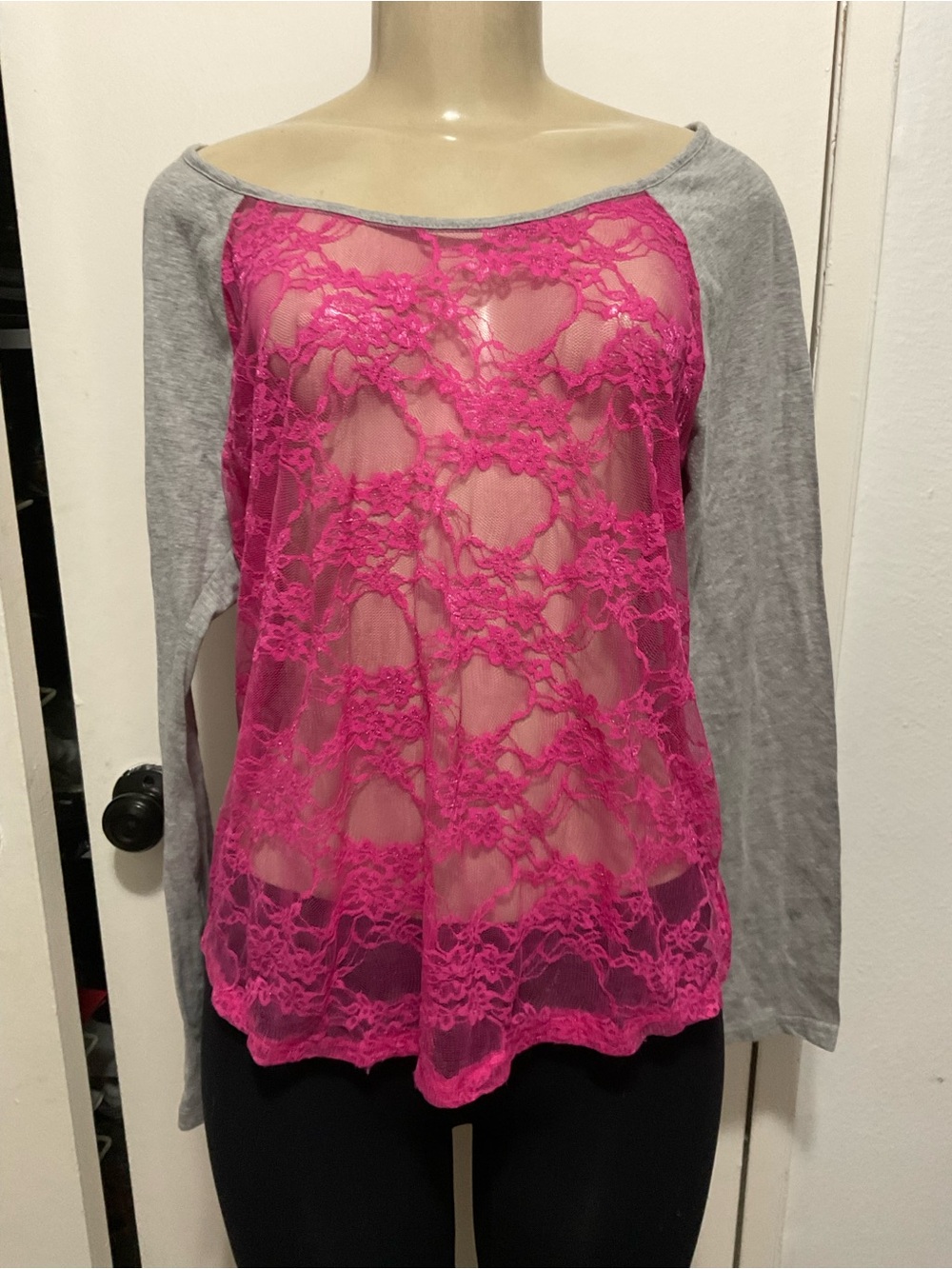 Speechless women’s Pink Lace see through grey Long Sleeve Top size XL